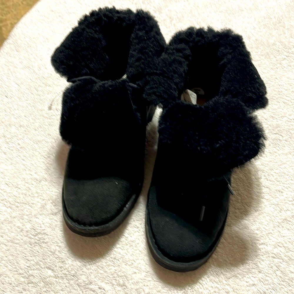 Ugg pure boot Size 6 New